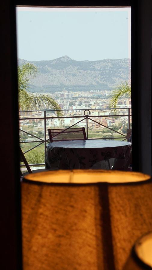 B&B Sole E Luna Palermo Bagian luar foto