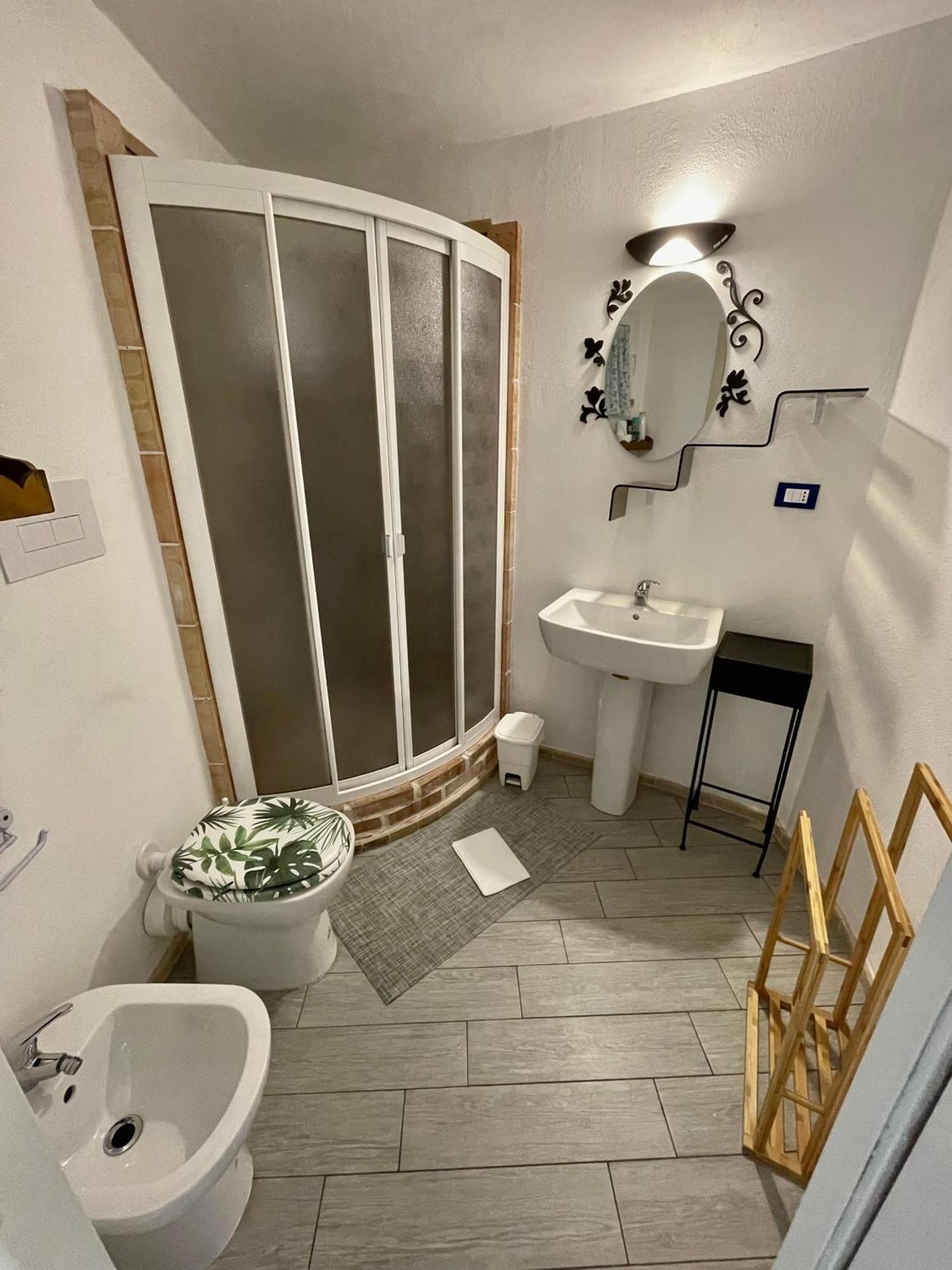 B&B Sole E Luna Palermo Bagian luar foto