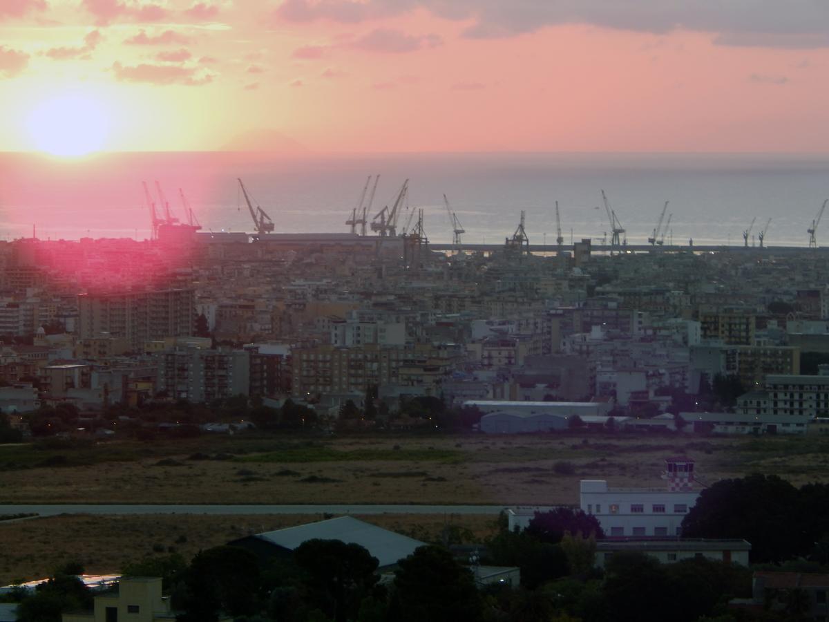 B&B Sole E Luna Palermo Bagian luar foto